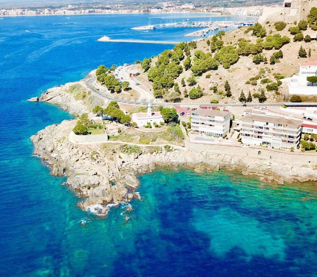 Magnifique Appartement En Front De Mer, Caneylles Roses Eksteriør bilde