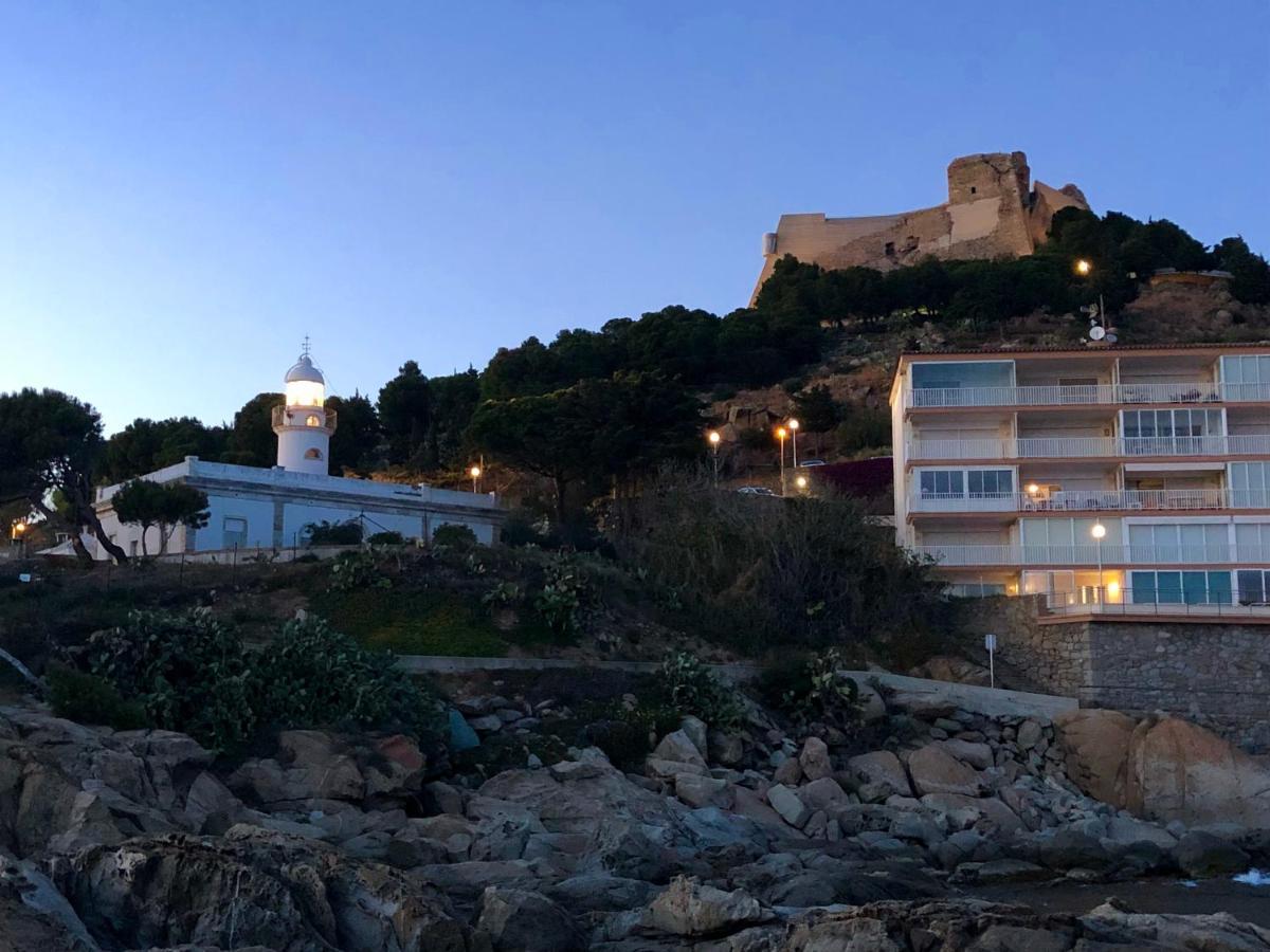 Magnifique Appartement En Front De Mer, Caneylles Roses Eksteriør bilde