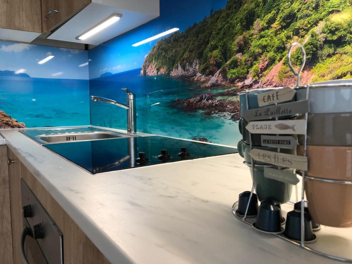 Magnifique Appartement En Front De Mer, Caneylles Roses Eksteriør bilde