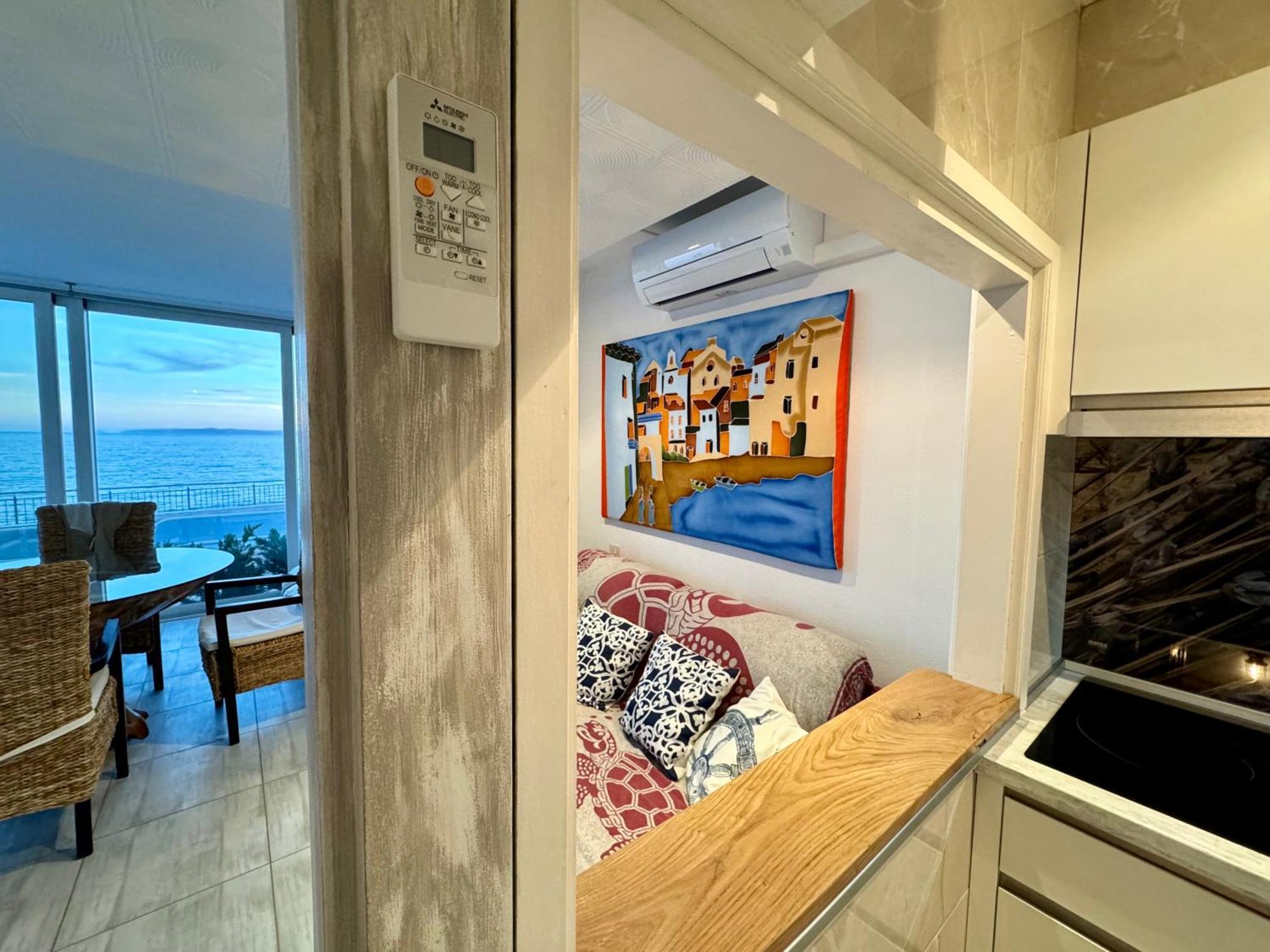Magnifique Appartement En Front De Mer, Caneylles Roses Eksteriør bilde