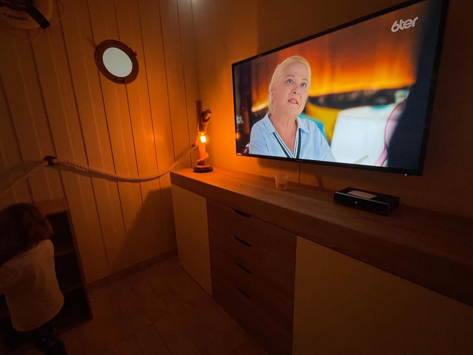 Magnifique Appartement En Front De Mer, Caneylles Roses Eksteriør bilde