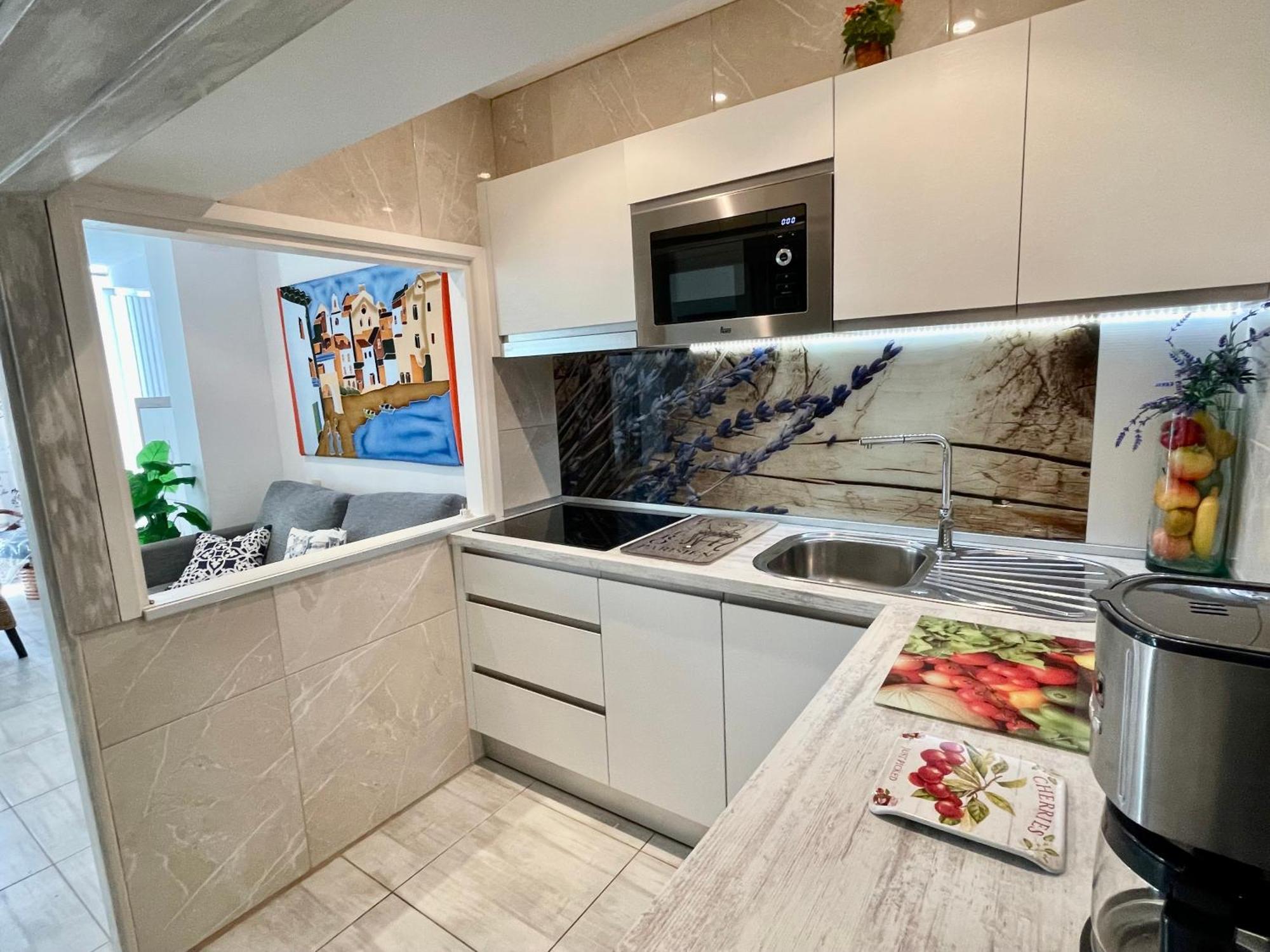Magnifique Appartement En Front De Mer, Caneylles Roses Eksteriør bilde