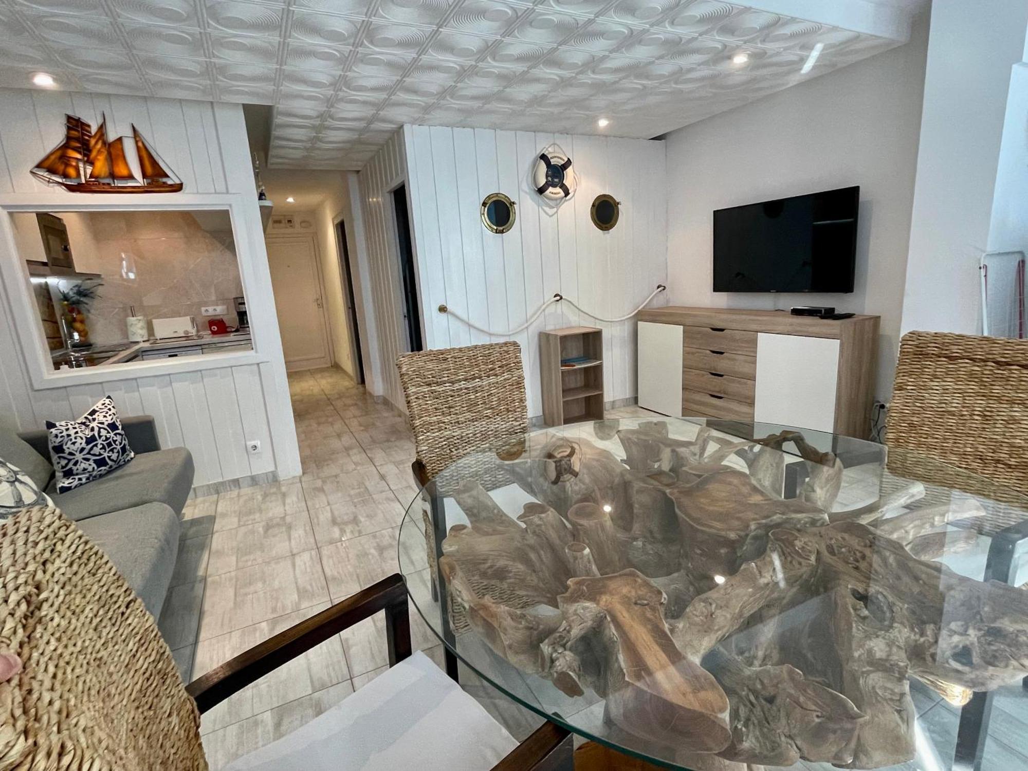 Magnifique Appartement En Front De Mer, Caneylles Roses Eksteriør bilde