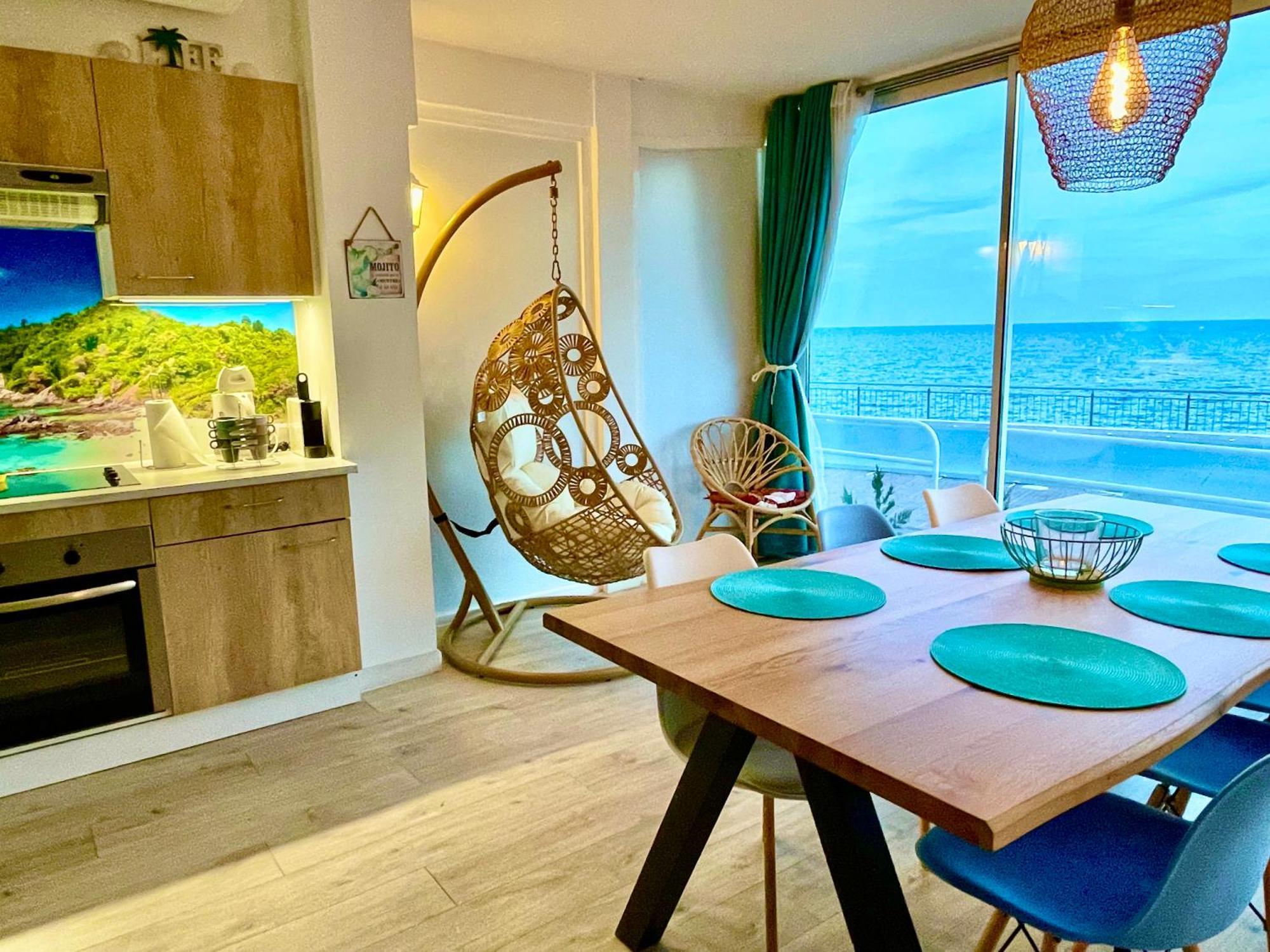 Magnifique Appartement En Front De Mer, Caneylles Roses Eksteriør bilde